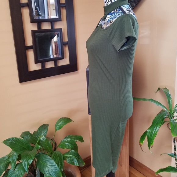 GREEN CHOKER COLD SHOULDER RIBBED DRESS - Picture 6 of 8